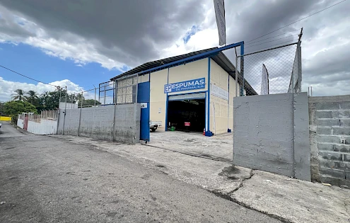 Se Vende Galera Comercial de 1575m2