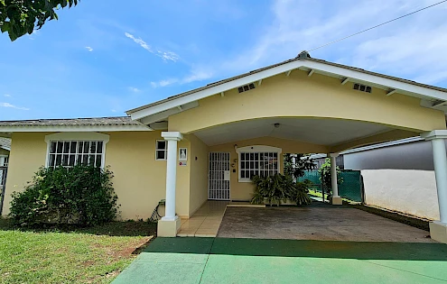 House for sale in Mirador del Bosque, Guararé