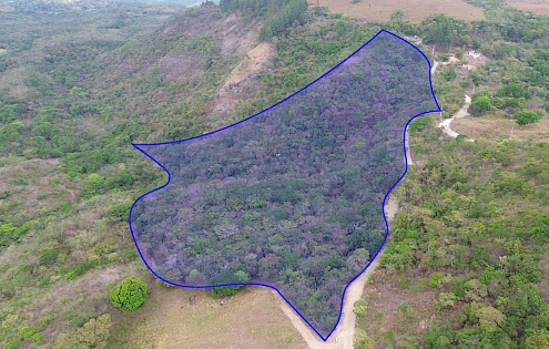 Double lot for sale in Laguna de San Carlos
