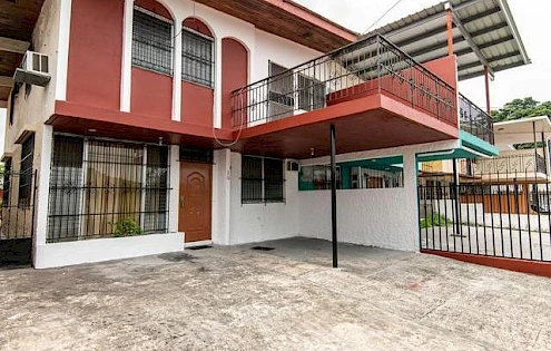Duplex house for sale in Los Pinos de Chanis