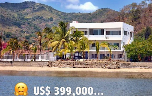 ID 10037 OCEANFRONT ITALIAN VILLA 20 minutes away