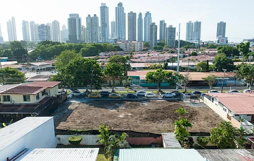 Commercial Property located in Chanis