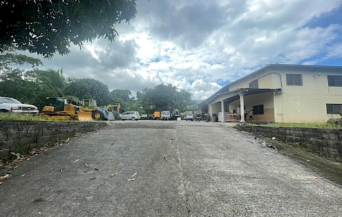 I AM SELLING OR RENTING LAND IN CIUDAD BOLIVAR