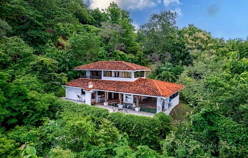 Impresionante casa con vista al mar en Playa Venao