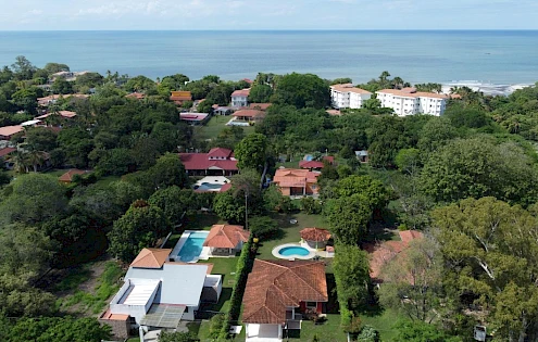 BEACH HOUSE PALMERAS STREET, CORONADO