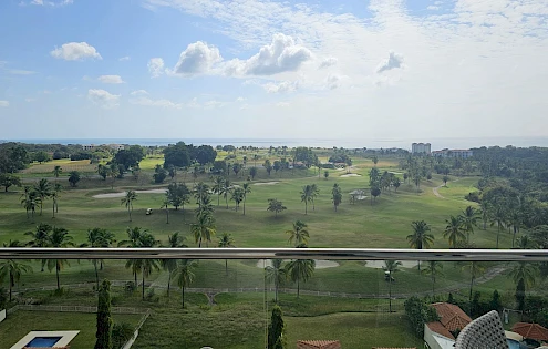 3 bedroom condo w/ amazing views in Vistamar Golf