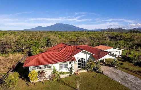 El Frances-Habitación para vivir,trabajar,jugar minutos Boquete