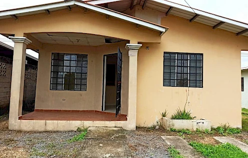 Se vende casa en Penonomé