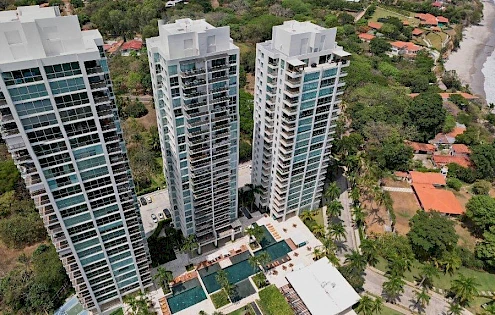 Rio Mar. Modern and Impecable