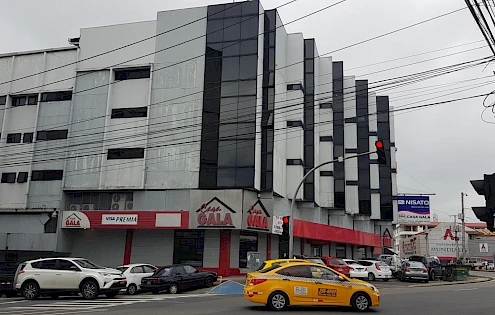 CASA GALA BUILDING FOR SALE OR RENT IN CALIDONIA
