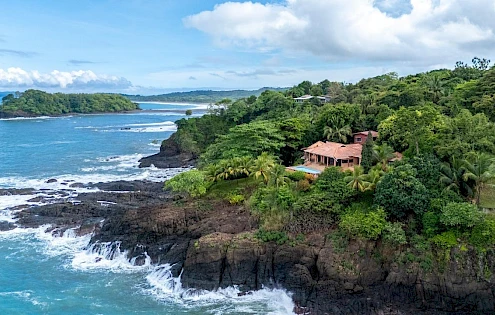 Increíble Villa Frente al Mar - Piscina & Vistas al Pacífico en Mata Oscura