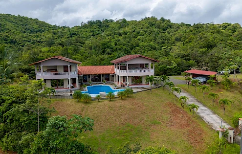 Ocean View Villa with 6 Apartments and Pool