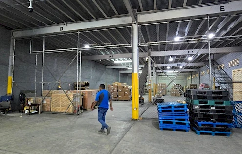 Venta de bodega en la Zona Libre de Colón