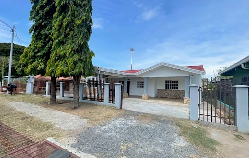 Se Vende amplia casa