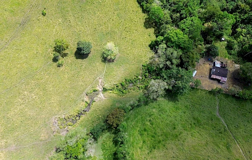 Amplia propiedad de 146.652 ha con fuentes de agua