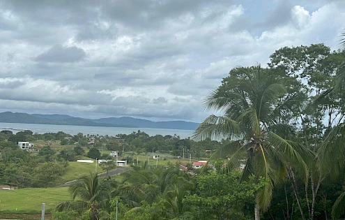 For Sale: Spectacular Land/Lot with Ocean Views.